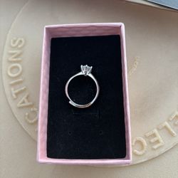 Adjustable Mossanite Ring