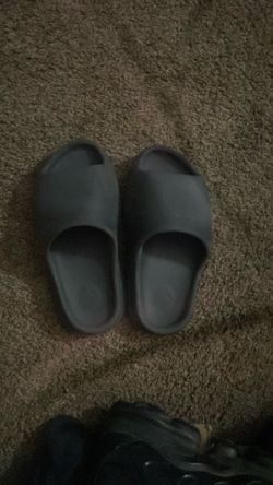 2pair of Yeezy  slides