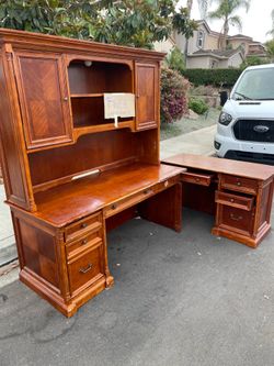 Office Desk with hutch