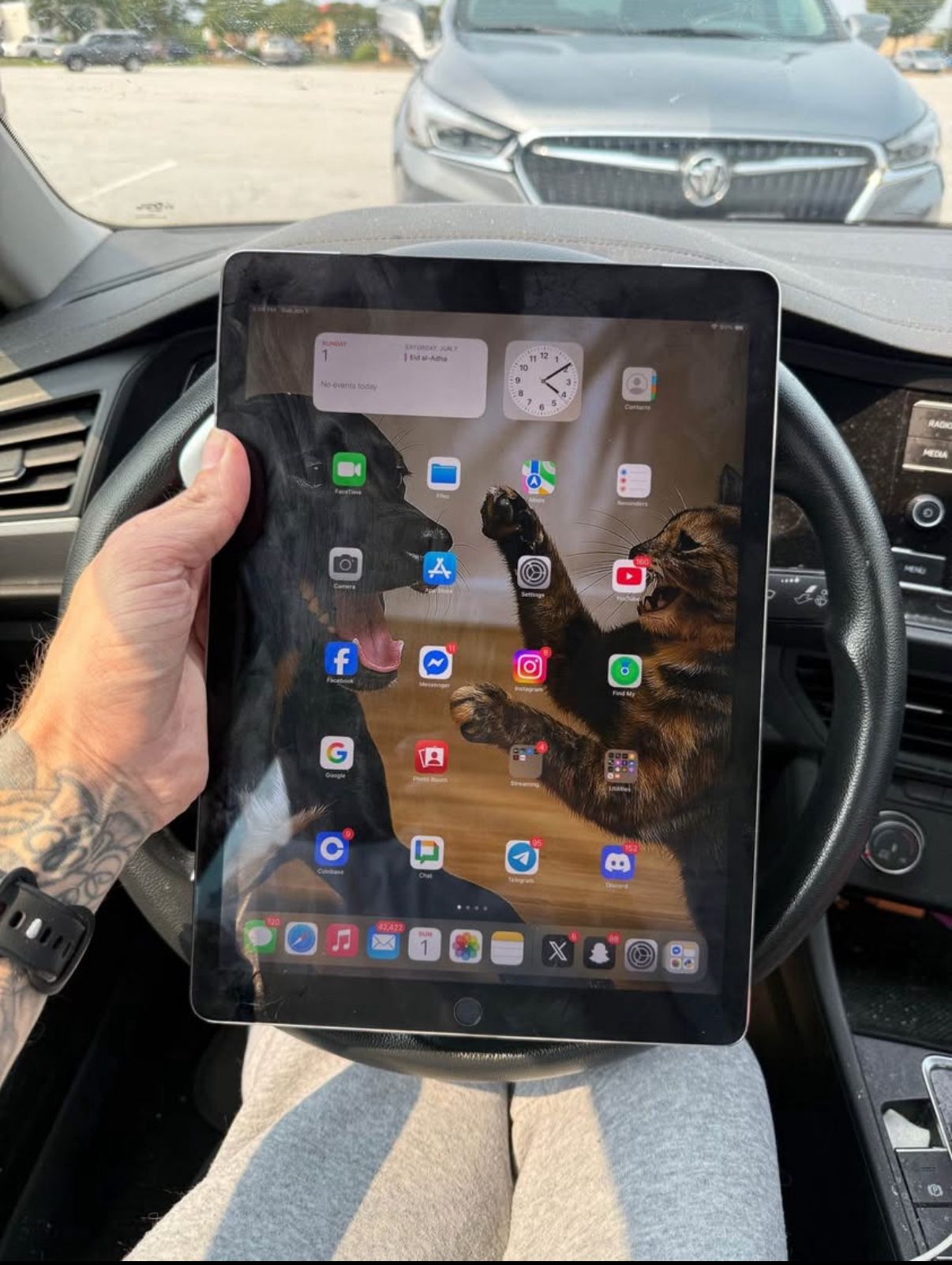 📱 iPad Pro 12.9” (1st Gen, Verizon) – $100