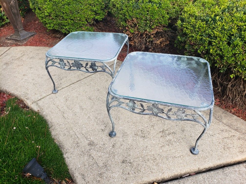 Vintage Meadowcraft Dogwood Wrought Iron Outdoor Square Accent End Table