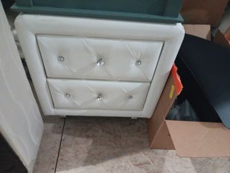 Girls Bedside Cabinet 
