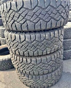 285/75/18 Goodyear Selling a set of 4 tires in excellent condition 🫡