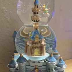 RARE Disney Tinkerbell Castle Music Double Bubble Snow Globe 