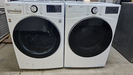 LG Washer And Dryer Electric 