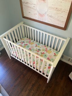 Crib White Delta 3 in One