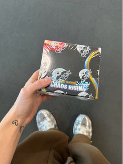 Chaos rising booster box