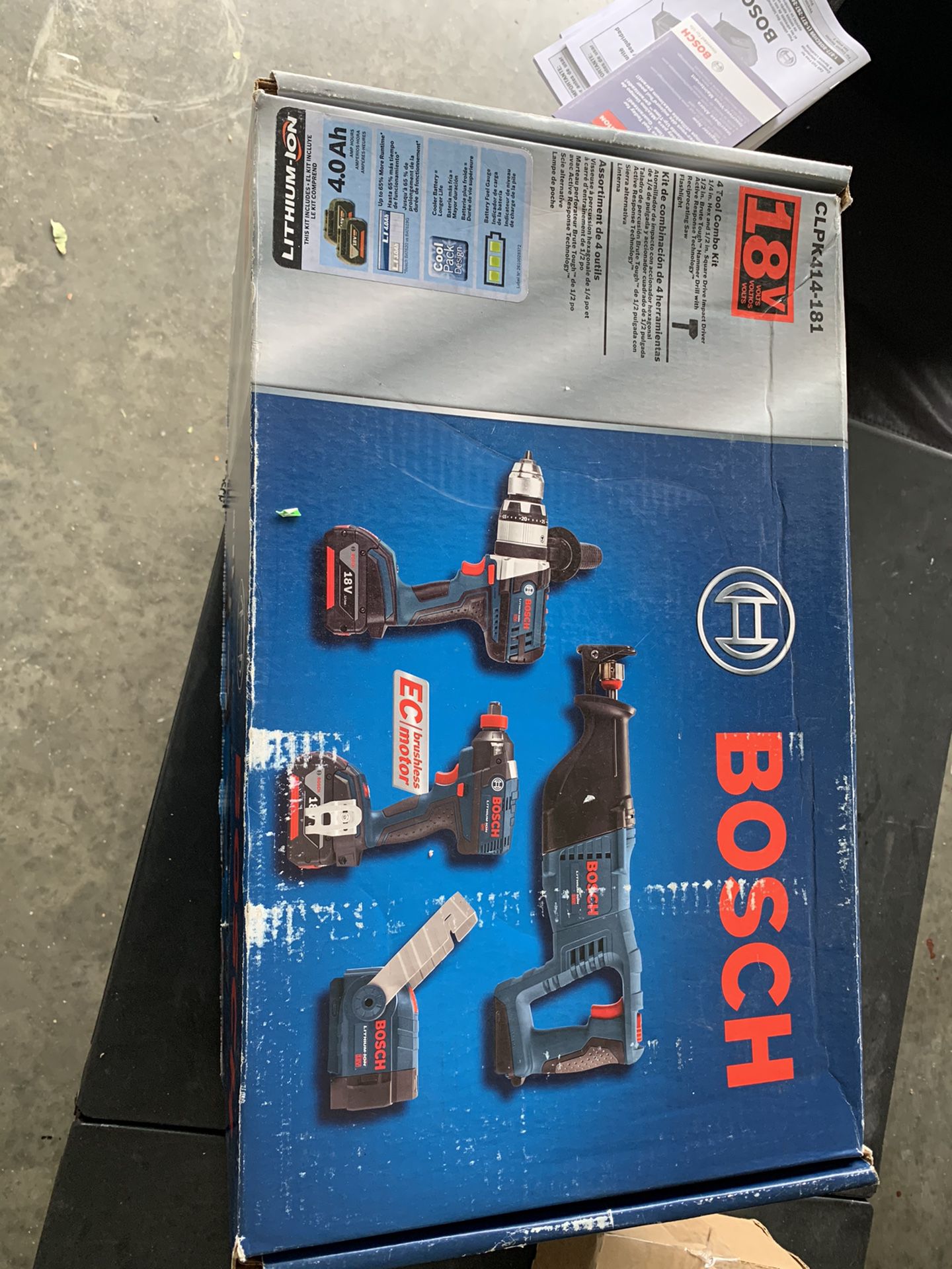 Bosch 18v combo 1/2 hammer driver drill & Socket impact driver & Sawzall and light with 2 batteries 4.0 ah an charger!