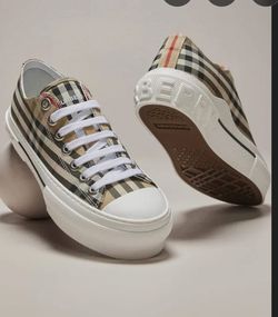 Mens And Women's Tennis Shoes