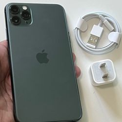 iPhone 11  Pro Max  , Factory Unlocked,  Excellent Condition Like New 