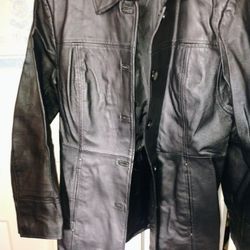 Ladies L Genuine Leather Jacket Like New Condition Pickup Only Cash 
