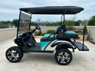 2023 EZGO Golf Cart in like new condition