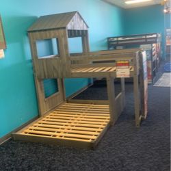 Twin/full Bunk Bed 