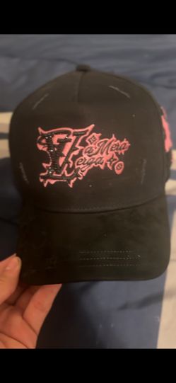 pink and black Murakami LV Mz hat