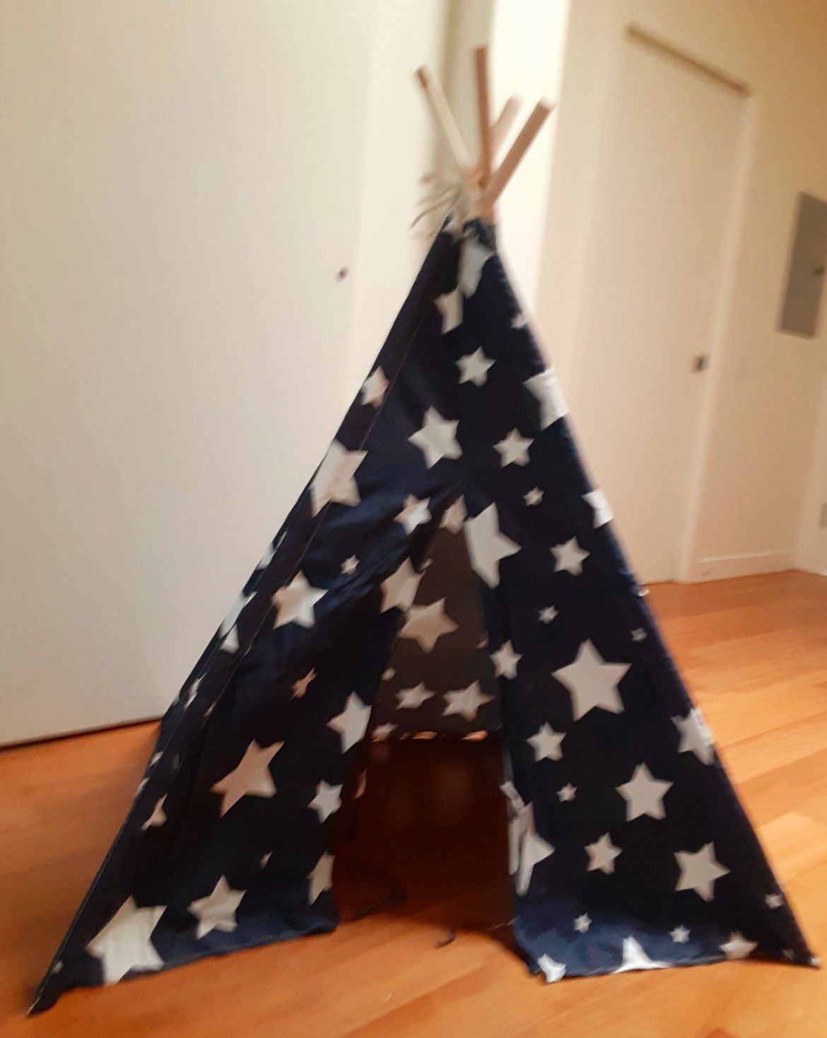 Dog teepee/house larger size