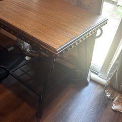 2 Wood End Tables 