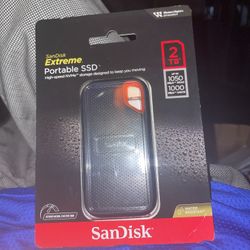 BRAND NEW SanDisk 2TB Extreme Portable SSD