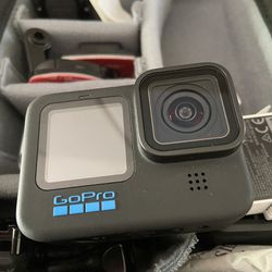 GoPro Hero 11 Black, With Accessories And Mounts