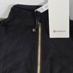 Black Lululemon New Jacket Gold Zipper - Size 6
