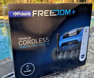 Brand New Polaris FREEDOM™ Plus Cordless Robotic Cleaner with Hand-Held Remote Control