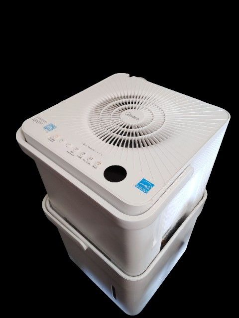MIDEA Dehumidifier