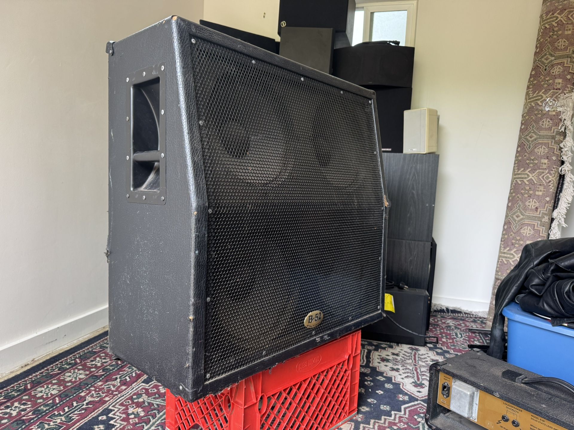 B-52 LG 412v Speaker Cabinet