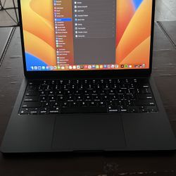MacBook Air 13.6" M2 – 512GB (Midnight)