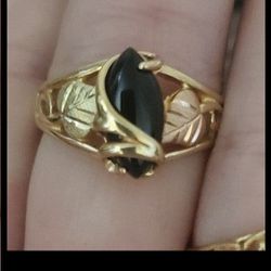 10k Gold Black Hills Onyx Ring