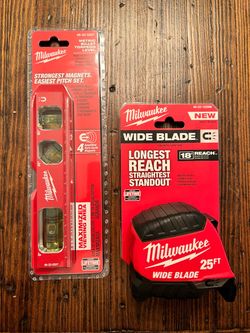 Milwaukee Level & Measuring Tape