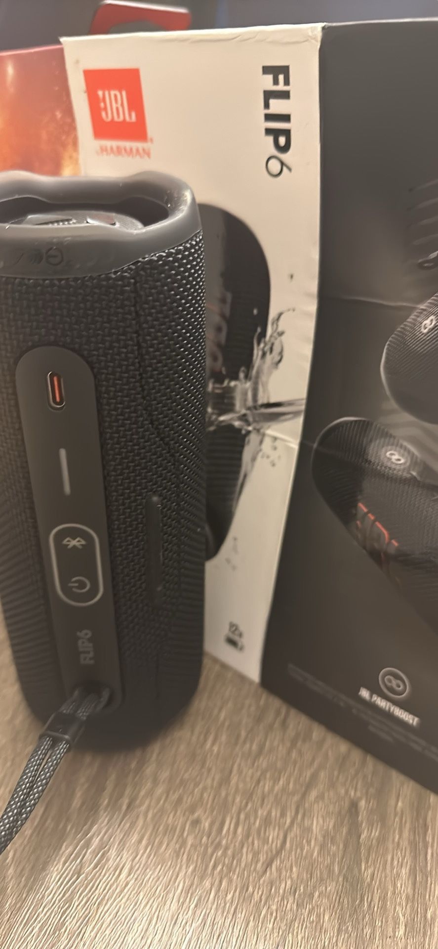JBL Speaker Flip 6 Basically Brand New 