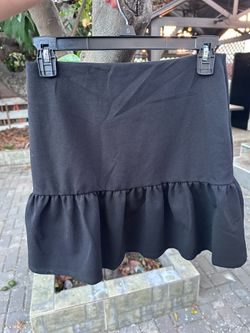 Women's Black Ruffle Hem Skirt Size M