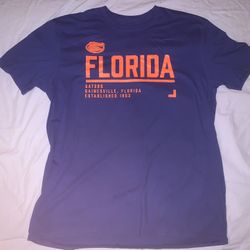 University of Florida Gators NCAA Captivating Apparel Blue Shirt; Men’s XL