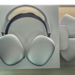 Apple And beats Headphones 