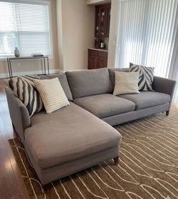 🛋️🚚💥FLASH SALE Beautiful Crate & Barrel Sectional Couch w/ Chaise – Flash Sale - FREE DELIVERY
