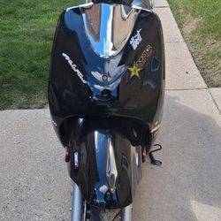 2009 Moped