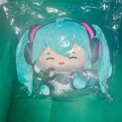 AX 2025 Anime Hatsune Miku plush 10”