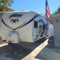 2014 Attitude 27CBG 30 Foot Toy Hauler