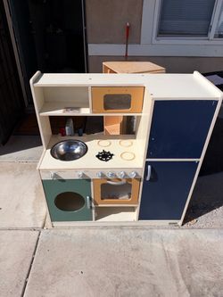 All in 1 toddler play kitchen