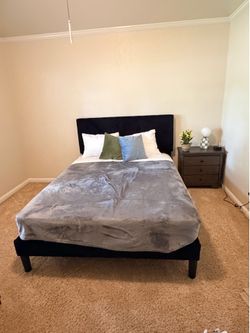 Queen Size Black Corduroy Upholstered Bed Frsme with Adjustable Headboard
