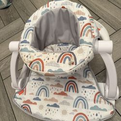 Fisher-Price Sit-Me-Up Floor Seat Portable Baby Chair 
