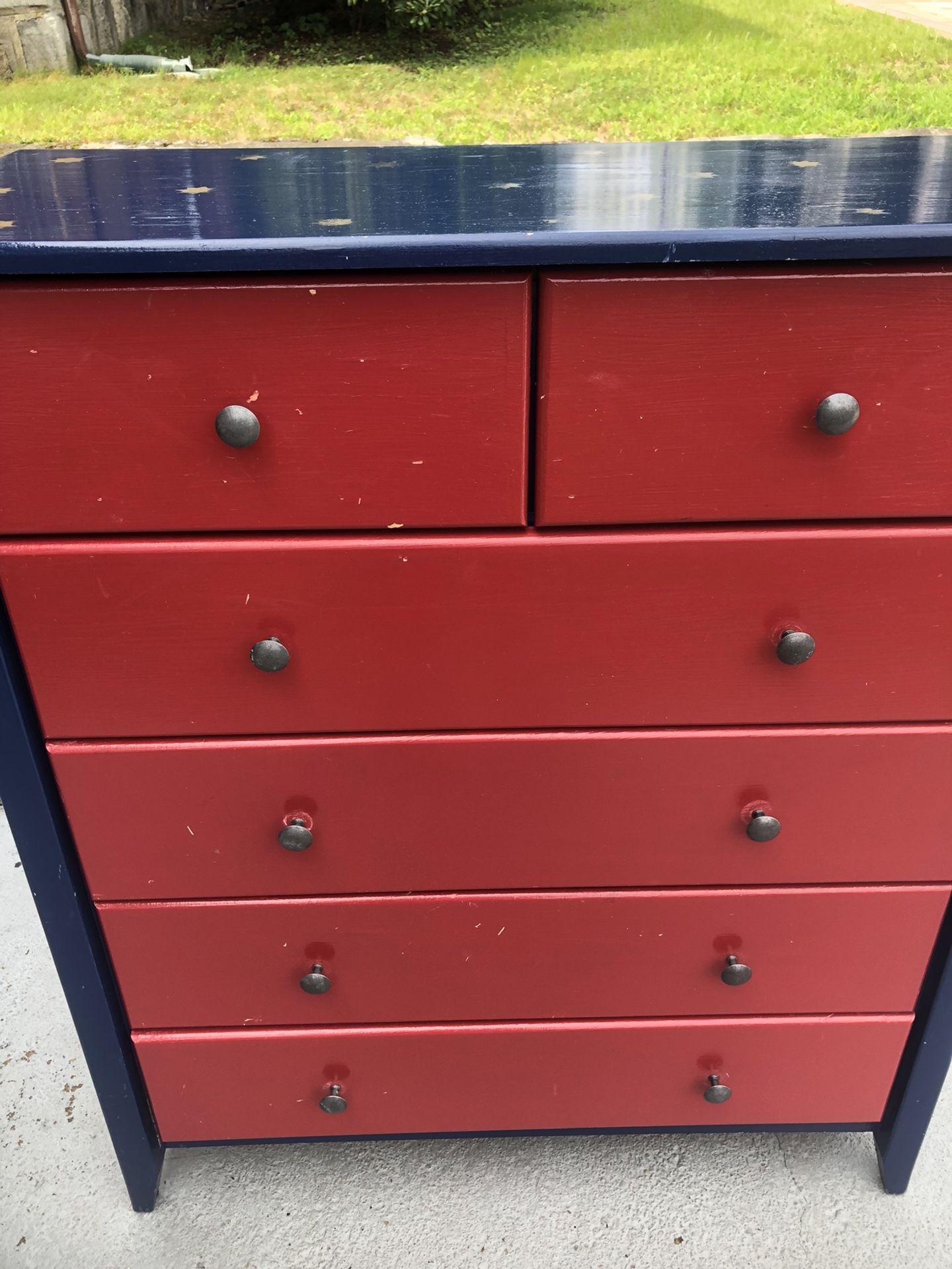 Very Good Condition Woods Dresser