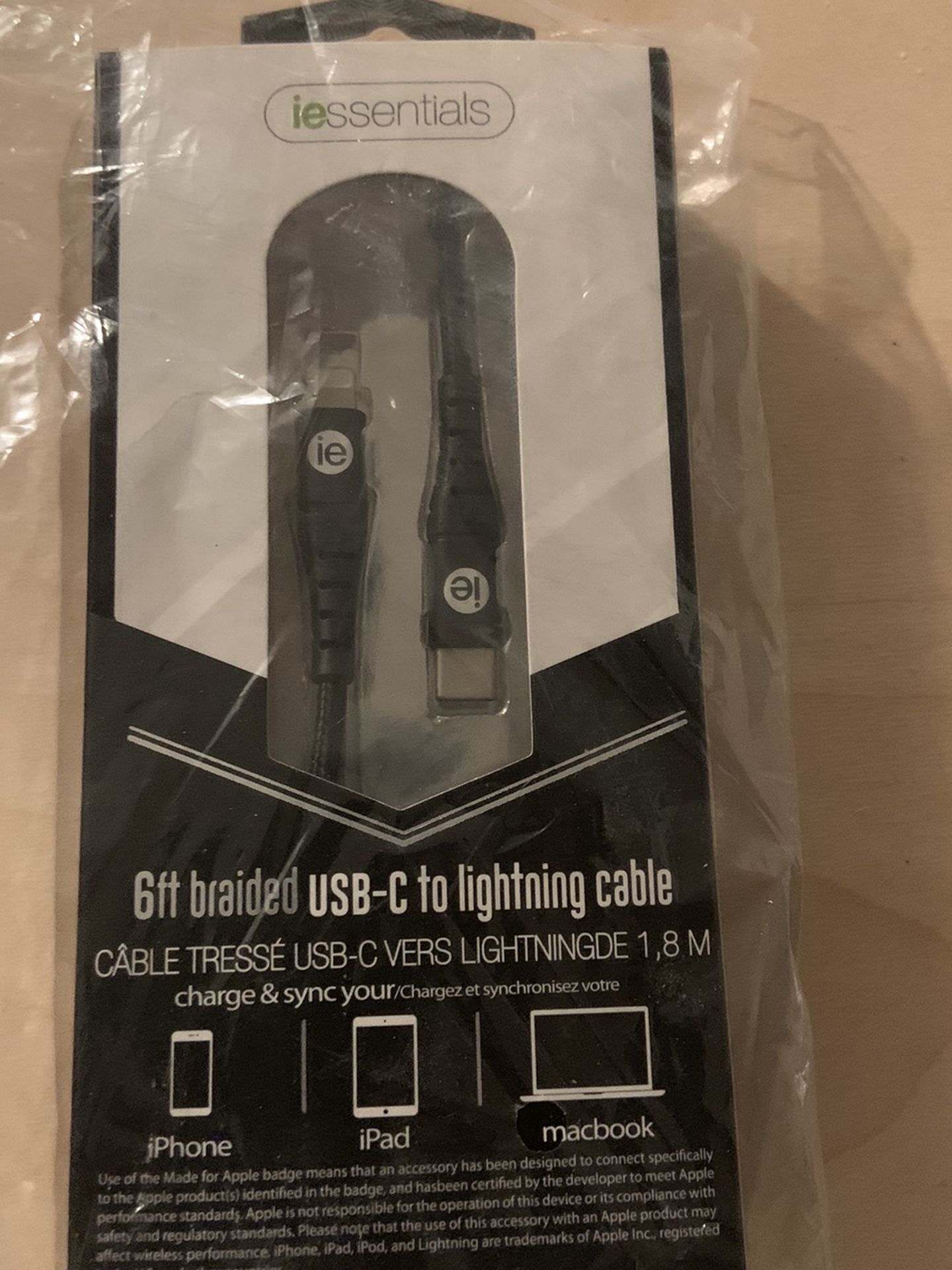Iessentials Braided USB-C to Lightning Cable 6 Feet (Black)