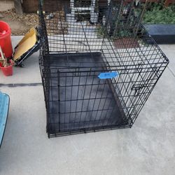 Large Pet Kennel With gate 