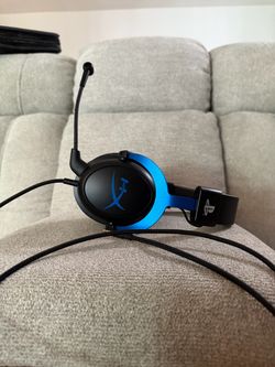 Blue PS4 Hyper x gaming headset