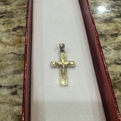 10K Solid Gold Cross / Crucifix Pendant