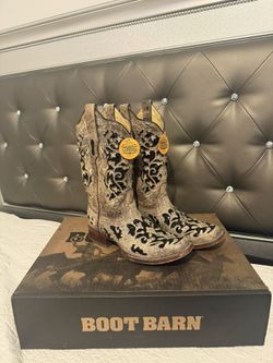 Corral Sequin Boots Size 8.5