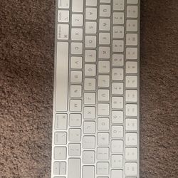 Apple Wireless Keyboard 