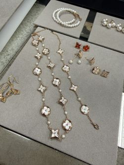 Pearl Necklace