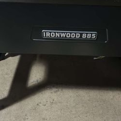 Traeger Ironwood 885 Wood Pellet WiFi Grill Black
