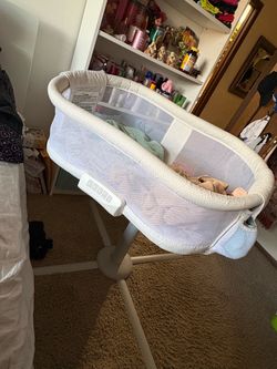 Halo Bedside Bassinet